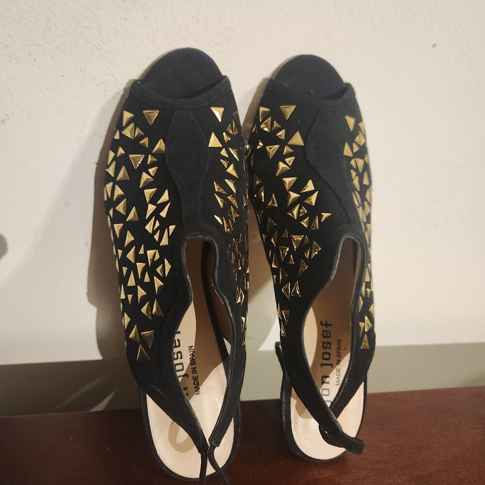 JON JOSEF women Shoes SPAIN Black Suede size8.5 Heels Studded slingback